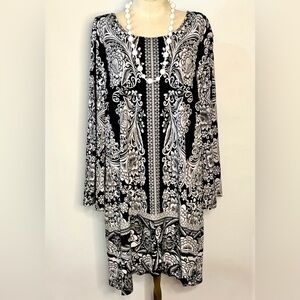 Style & Co Black & White Floral Scroll Tunic Dress